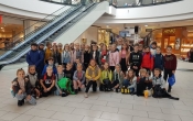 Uczniowie klas 3 w Galerii Amber
