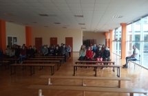 klasy 8 na spotkaniu z pielegniarka