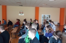 uczniowie klasy 8