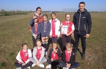 grupa uczniow na zawodach1