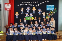 Uczniowie klas 1