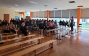 Rodzice uczniow podczas spotkania profilaktycznego 