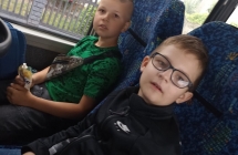 chlpocy z 2b w autobusie