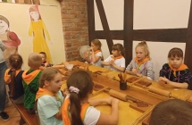 uczniowie w muzeum piernika (2)