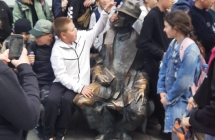 Pomniki na ulicy Piotrkowskiej