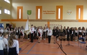 Akcja Szkola do hymnu