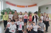 9.Uczniowie podczas Swiatowego Dnia rzucania Palenia