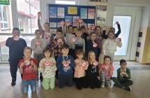 6.Uczniowie podczas Swiatowego Dnia rzucania Palenia