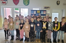 3.Uczniowie podczas Swiatowego Dnia rzucania Palenia