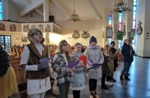 Uczestnicy Misyjnej Drogi Krzyzowej (3)