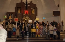 Uczestnicy Misyjnej Drogi Krzyzowej (12)
