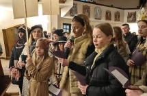 Uczestnicy Misyjnej Drogi Krzyzowej (16)