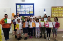 Uczestnicy konkursu plastycznego Lapbook dla mamy