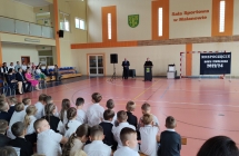 przemowienia gosci podczas apelu