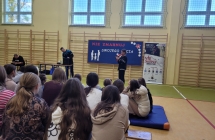 4.Uczniowie sp Malanow, Milaczew, Dziadowice  podczas spotkania profilaktycznego Nie zmarnuj swojego zycia.