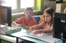 Uczniowie podczas kodowania (10)