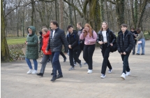 wycieczke prowadzi p. wojt