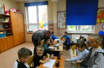 uczniowie podczas realizacji programu Cukierki klasy 1-3 (8)