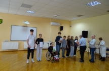 Uczniowie podczas apelu z okazji Dnia Zdrowia (8)