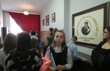 Uczennica Olha z dyplomem i nagroda  (5)