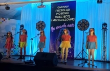 Klasa II a  Przeglad Piosenki  Na wesola nute 1