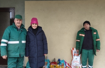 nasze dary przed schroniskiem