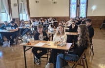 uczniowie podczas konkursu