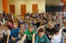 reakcja dzieci na wykonywane utwory muzyczne