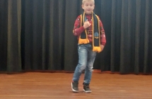 chlopiec z szalikiem (1)